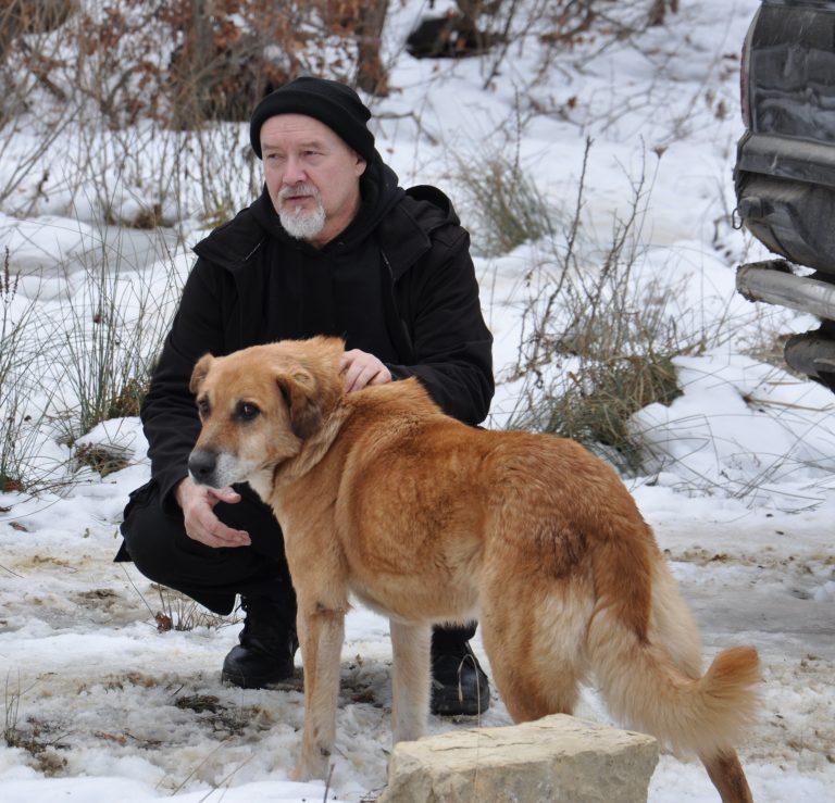 Teammitglied Zenon Poros vom Verein New Home for Strays e.V.